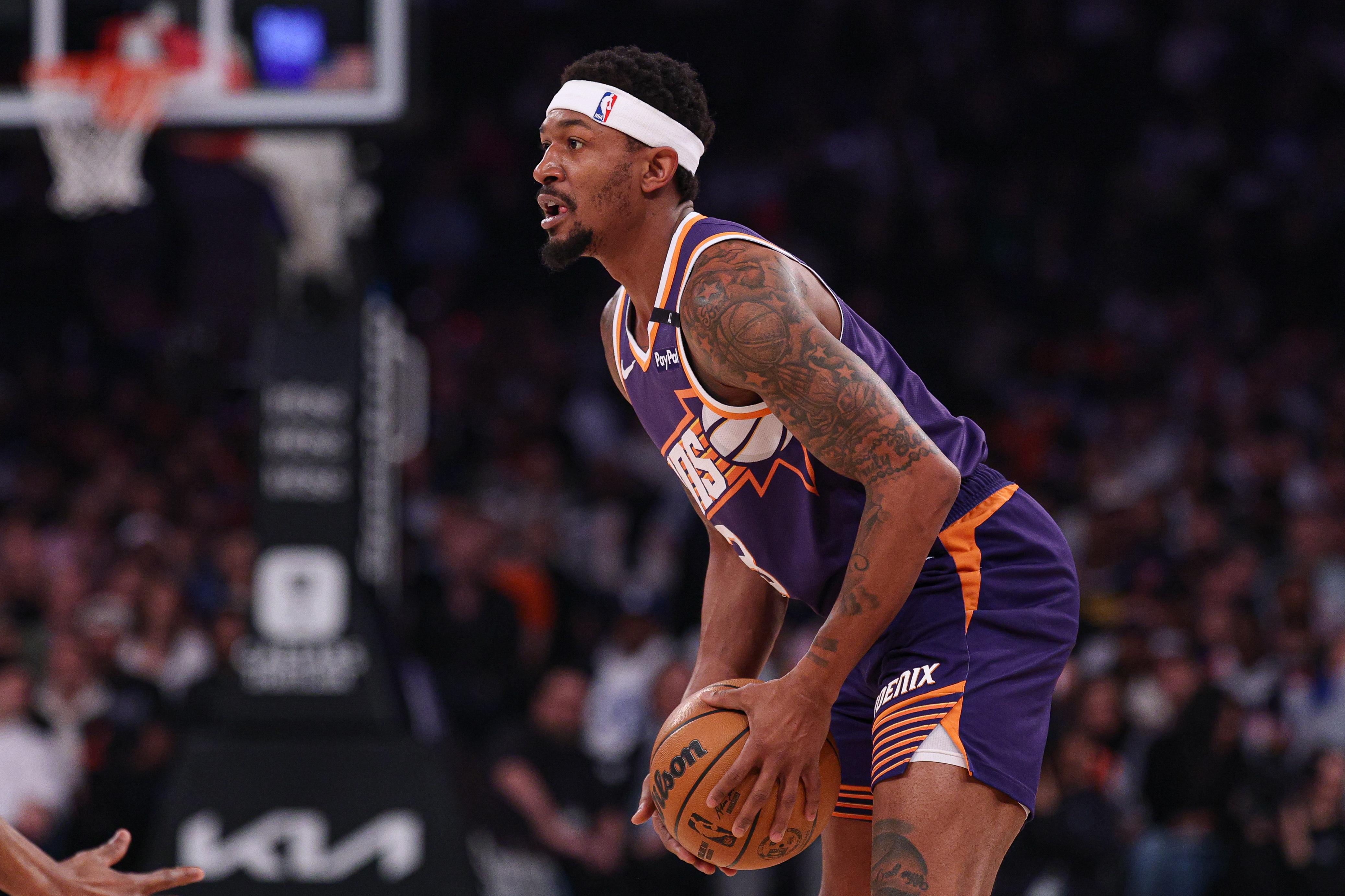 有意多年！队记：热火可以给比尔开500万/1200万年薪 也可能底薪