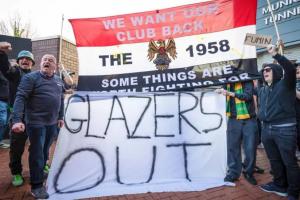 格雷泽OUT！BBC：曼联球迷团体将在周六举行抗议格雷泽活动