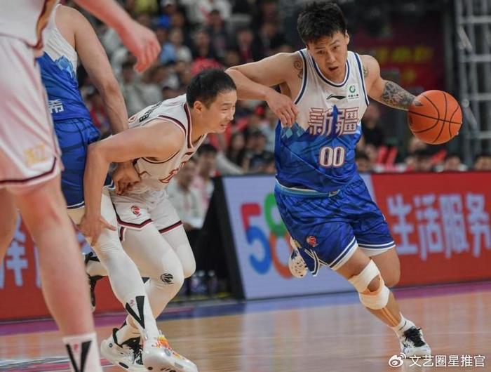 开云登录入口地址-曝北京首钢抢人失败！赵睿接近加盟北控男篮，争冠格局再次被打乱