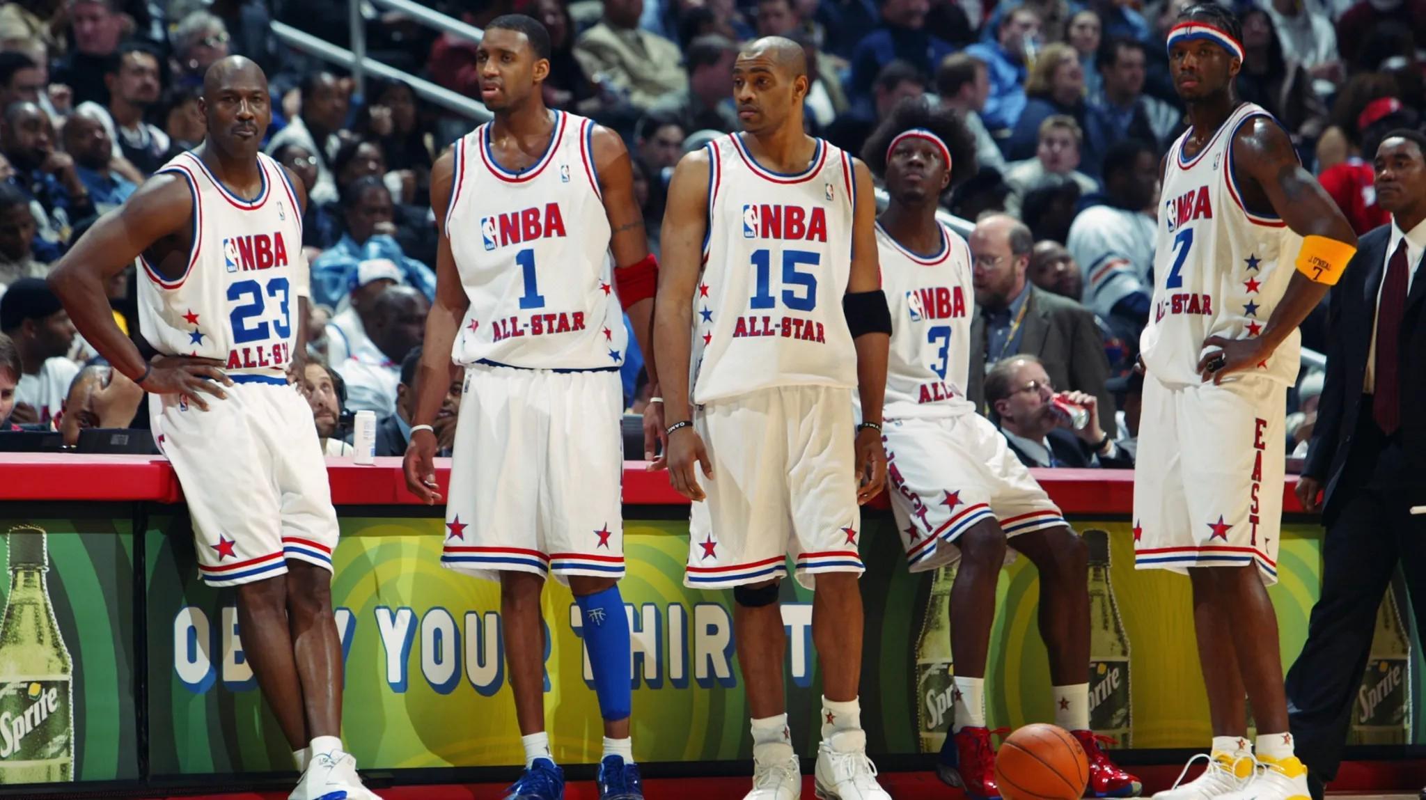 开云电子-名记：詹姆斯无缘全明星首发堪比2003年乔丹，最终卡特给乔丹让了首发